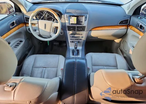 2011 Lincoln Mkt z USA, uszkodzony, nr VIN 2LMHJ5AT3BBJ51728